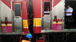 Dua Kereta Berbenturan di Stasiun Juanda