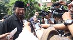 Tokoh Nasional Melayat ke Rumah Adnan Buyung