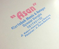 Martabak Asan sudah berdiri sejak lebih dari 20 tahun yang lalu di Jalan Rama. Lima tahun belakangan Martabak Asan pindah ke Jalan Kebon Kawung.