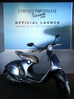 Vespa 946 Emporio Armani Tiba di Indonesia
