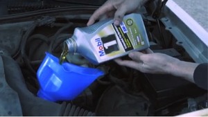 Mobil Sering Dibawa Ke Luar Kota? Jaga Performa Mesin dengan Cara Ini