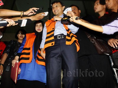 Gatot dan Evy Kembali Diperiksa KPK