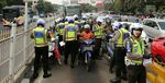 Terobos Jalur TransJ, Puluhan Pemotor Ditilang