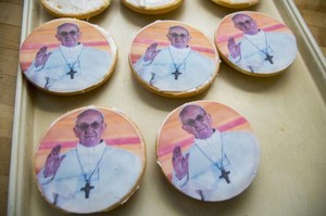 Sambut Kedatangan Paus Francis di Amerika, Ada Keju dan Pizza Berwajah Paus