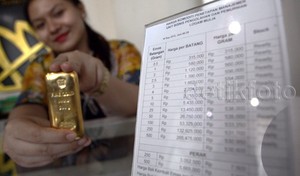 Saat Saham Berguguran, Harga Emas Kinclong