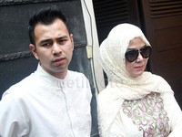 Raffi dan ibunda, Amy Qanita saat ditemui di kediamannya di kawasan Lebak Bulus, Kamis (24/9/2015). Pool/Gus Mun/detikFoto.