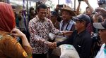 ​Mentan Panen Padi di Karawang