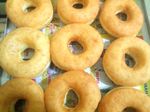 Mengintip Pembuatan Donat Rumahan yang Empuk Manis di Depok