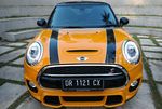 Cantiknya MINI Cooper S Bergaya JCW