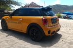 Cantiknya MINI Cooper S Bergaya JCW