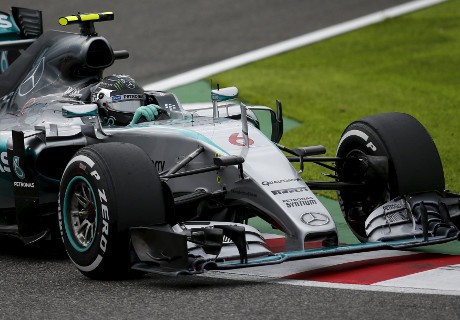 Rosberg Pole, Mercedes Start 1-2