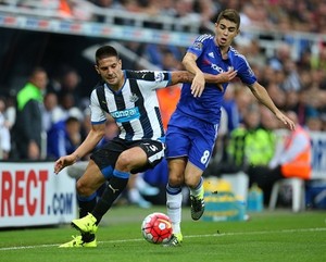Chelsea Stagnan, Tapi Newcastle Juga Lengah