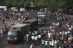 Truk TNI Melintas Saat CFD