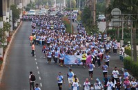     Agung Podomoro Grup menggelar acara 'Run & Fun Walk in Harmony' di pelataran Senayan City, Jakarta, Minggu (27/9/2015) sebagai puncak perayaan HUT Ke-46 tahun.