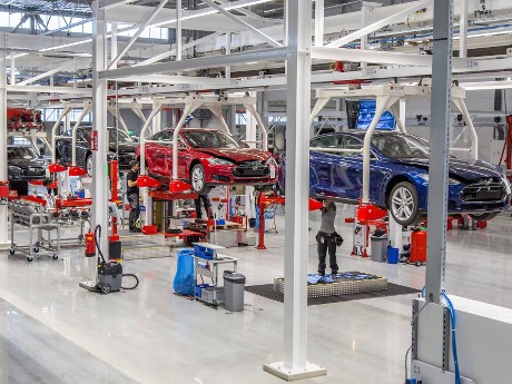 Tesla Bangun Pabrik Pertama di Eropa