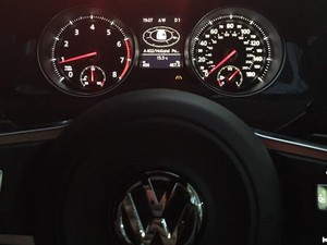 Tak Peduli Skandal Emisi, Jeremy Clarkson Tetap Pilih VW Golf GTI