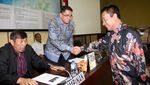 Bidan Mengadu ke DPR