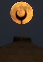 Gerhana Supermoon di Berbagai Belahan Dunia