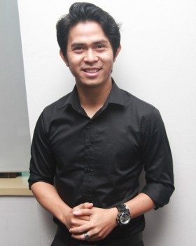 Sekolah Vokal, Cakra Khan Ingin Bisa Nulis Lagu