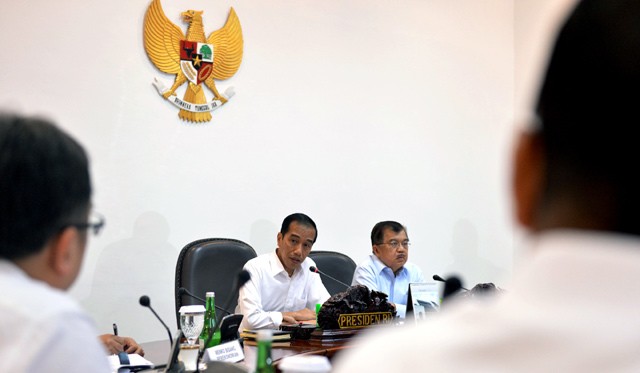 Soal PHK Jadi Pertanyaan Jokowi ke Menaker Hanif