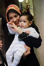 Gemesnya! Si Imut Rendra Lebih Mirip Alyssa atau Dude?