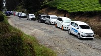 Komunitas Ertiga Club Indonesia (ERCI) Chapter Sumatera Utara melintasi jalanan bebatuan dan terjal. Firdaus Nasution/ERCI Sumut.