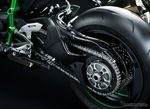 Menjajal Si Monster Kawasaki