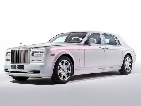 Rolls-Royce Phantom Makin Ringan?