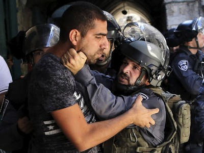 Israel Larang Warga Palestina ke Masjid Al Aqsa