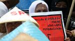 Ratusan Petani Demo di Istana