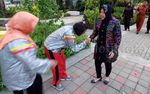 Ini Gaya Risma Rekreasi Murah di Taman Ekspresi