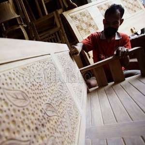 Perusahaan Mebel Rumahkan 16.000 Karyawan