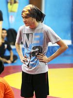 Girls, Intip Shawn Adrian Olahraga Yuk!