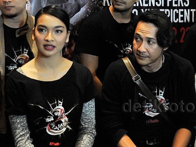 Agus Kuncoro dan Tika Bravani di Pemutaran Perdana Film 3
