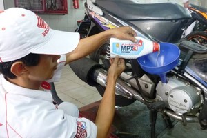 Ingin Motor Honda Awet? Ini Tips Pilih Oli Untuk Perawatan Rutin