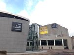 Kolaborasi Dua Pelukis Kenamaan Eropa di Van Gogh Museum, Amsterdam