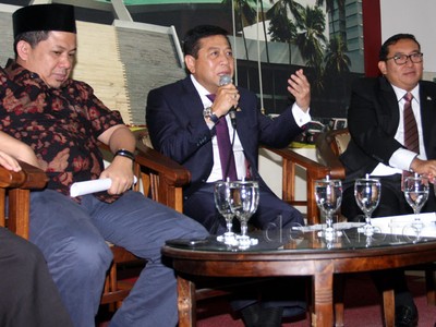 Pulang dari Arab, Novanto Cs Langsung Jumpa Pers