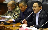 Waktu kunjungan Komisi VI  belum ditentukan secara pasti karena terlebih dahulu menyelesaikan pembahasan RAPBN 2016, kata Wakil Ketua Dodi Reza Alex Noerdin. Lamhot Aritonang/detikFoto.