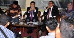 Pulang dari Arab, Novanto Cs Langsung Jumpa Pers