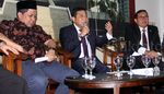 Pulang dari Arab, Novanto Cs Langsung Jumpa Pers