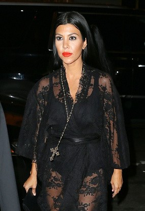 Kourtney Kardashian Masih Rahasiakan Perubahan Caitlyn Jenner dari Anaknya