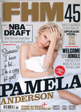 Pose Tanpa Busana, Pamela Anderson Jadi Model Tertua yang Tampil di FHM