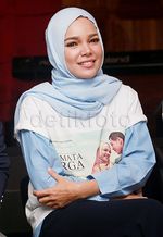 Dewi Sandra Nyanyi Lagi