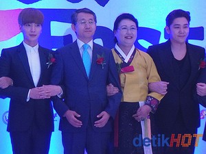 Pecah! Kangin dan Leetuk Bikin Histeris ELF di Korea Festival Jakarta