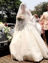 chelsea olivia wedding dress