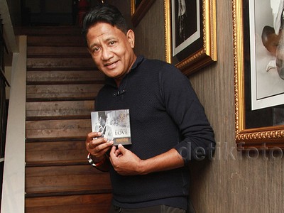 Andre Hehanusa Rilis Album Baru yang Penuh Cinta
