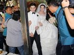 Wajah Bahagia Chelsea dan Glenn Usai Pemberkatan Nikah
