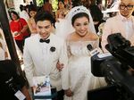 Wajah Bahagia Chelsea dan Glenn Usai Pemberkatan Nikah