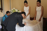 Prosesi pemberkatan dilangsungkan pukul 11.00 WIB.