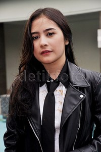 Prilly saat ditemui di sela-sela syuting sinetron 'Ganteng Ganteng Serigala Returns' baru-baru ini. Pool/Ismail/detikFoto.